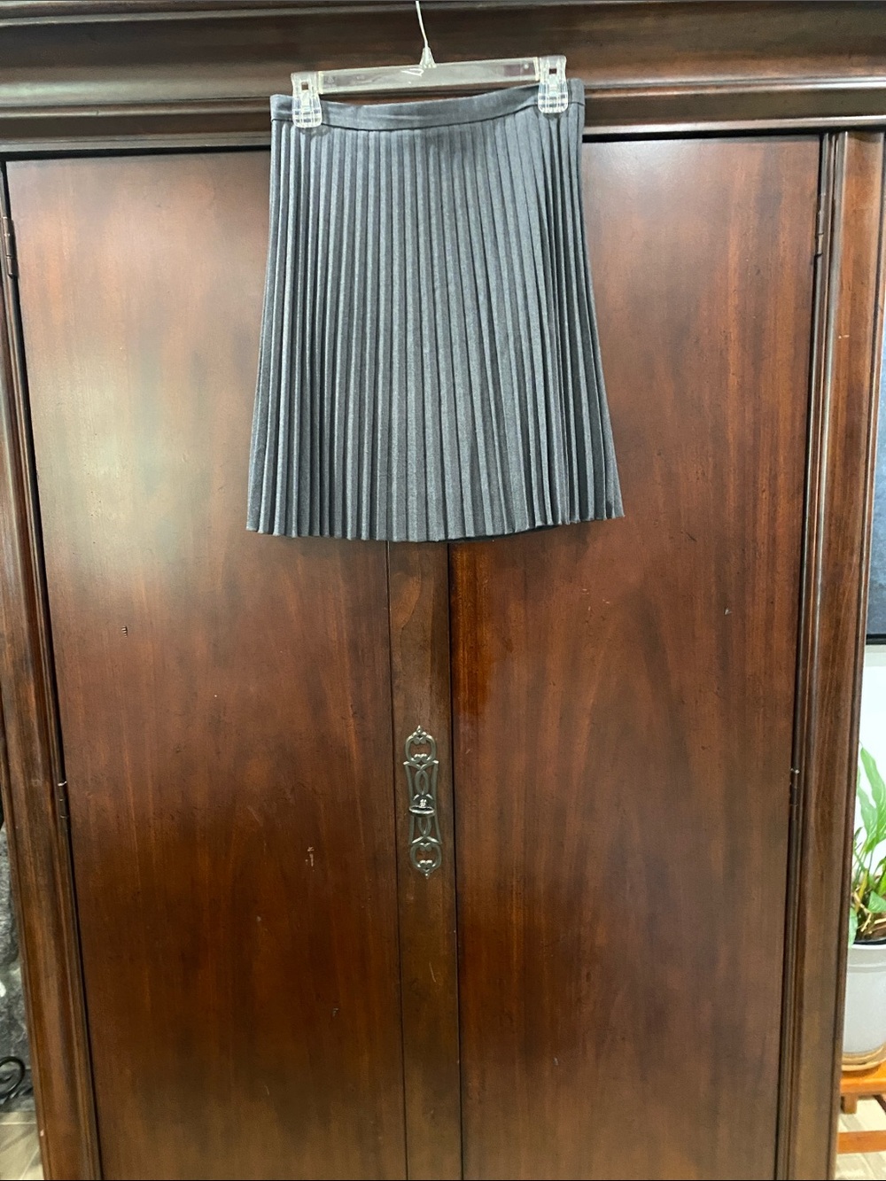 LOFT Outlet Charcoal Pleated Skirt